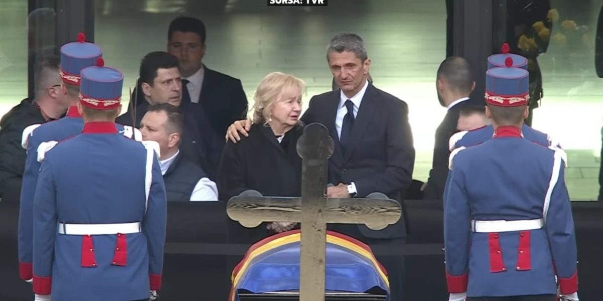 Adio sfâșietor pe Arena Națională: Neli și Răzvan Lucescu, în lacrimi, pentru „Il Luce”