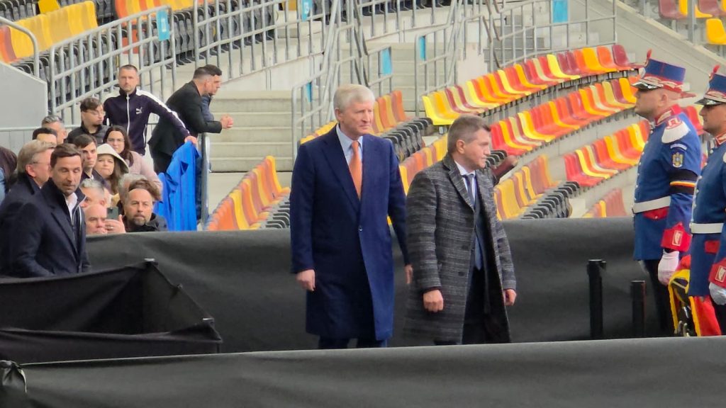 Ahmetov, uimit de București: „E fermecător, ca spirit”! Ce a găsit în România