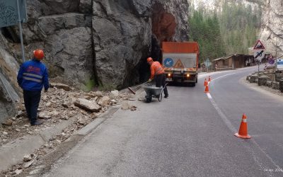 Atenție, Cheile Bicazului: Pericol de căderi de pietre, autoritățile avertizează
