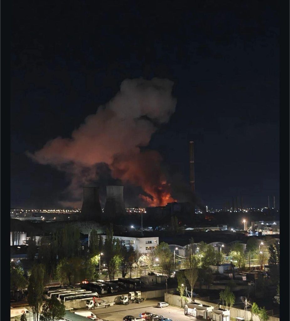 Explozie urmată de incendiu la CET București: Arafat despre cele 30 de tone de ulei