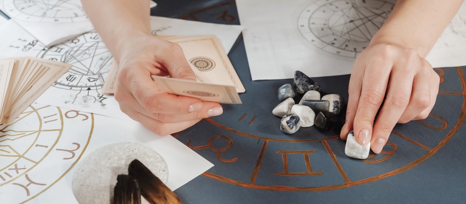 Perioada 8-15 aprilie aduce o serie de transformări și oportunități semnificative pentru toate semnele zodiacale, conform previziunilor astrale