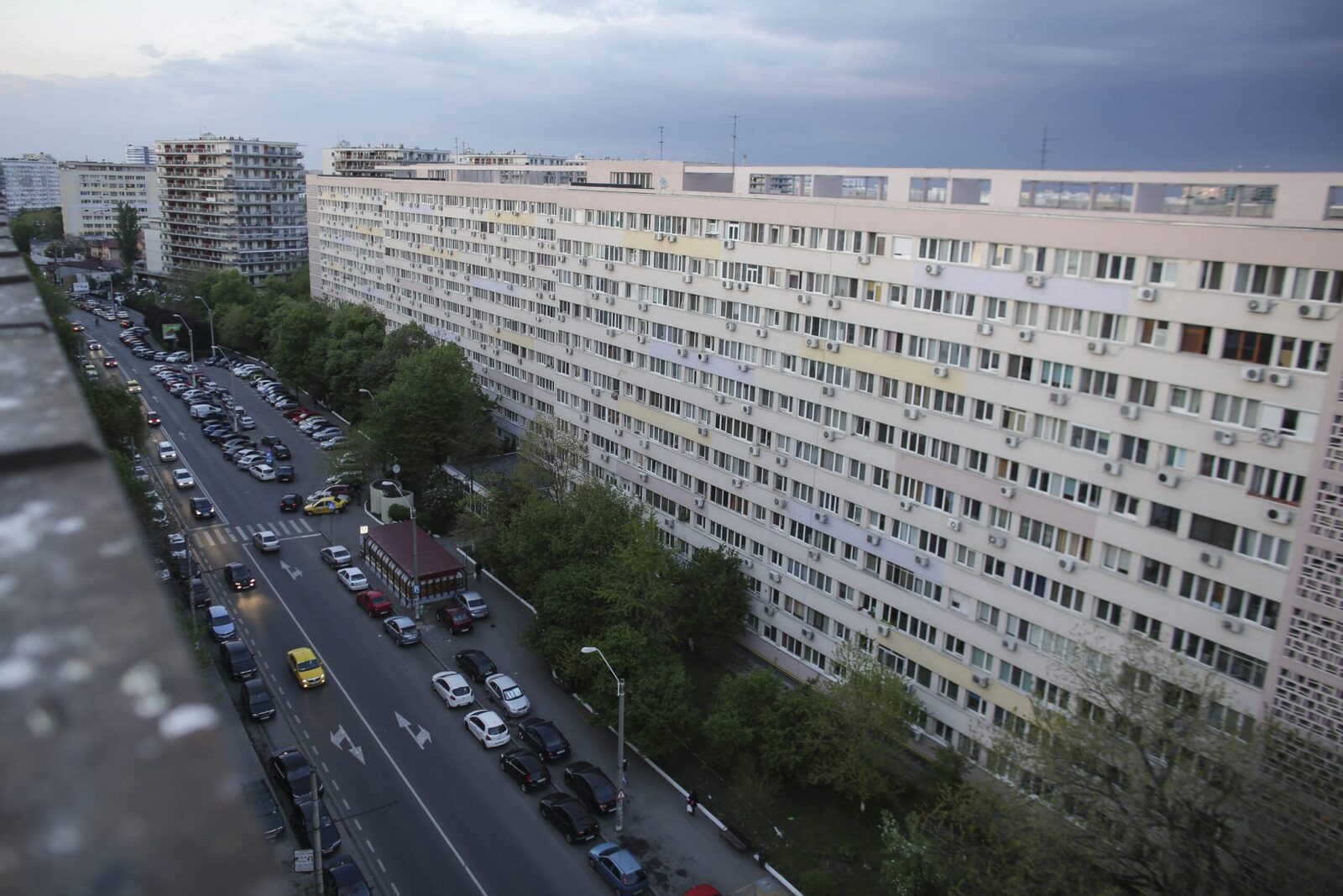 Negoiță vinde Bucureștiul pe bucăți: 390 de spații comerciale, evaluate cu 50.000 de euro