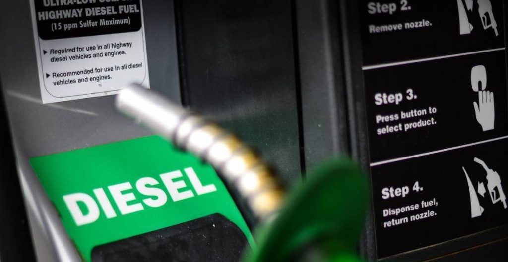 Motorina umflă prețurile: Scumpire și după benzina, chiar de 1 Mai