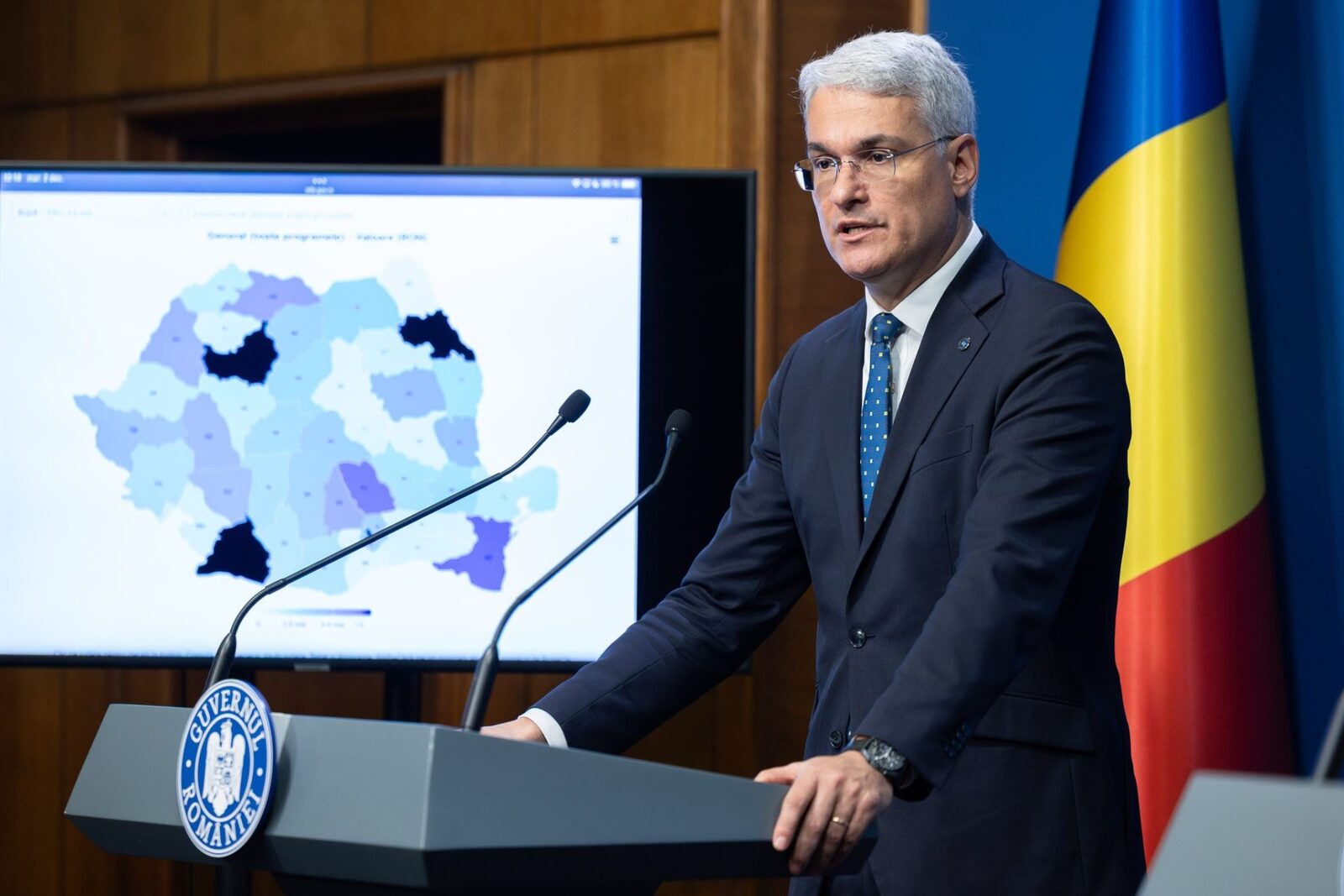 Rescrie acest titlu ca un jurnalist român experimentat. Între 55-70