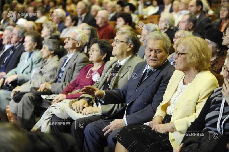 CNPP: Peste 882.000 de pensionari, sprijiniți social în luna mai