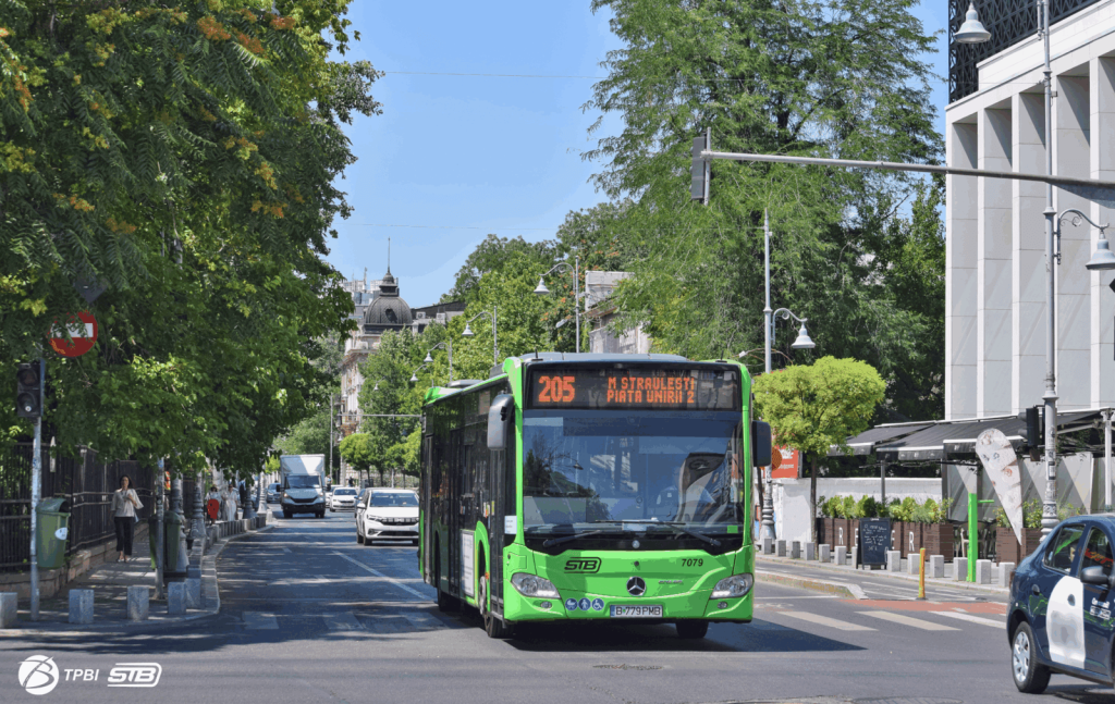 Linia 205, afectată de Ziua Drapelului. Trei ore în plus