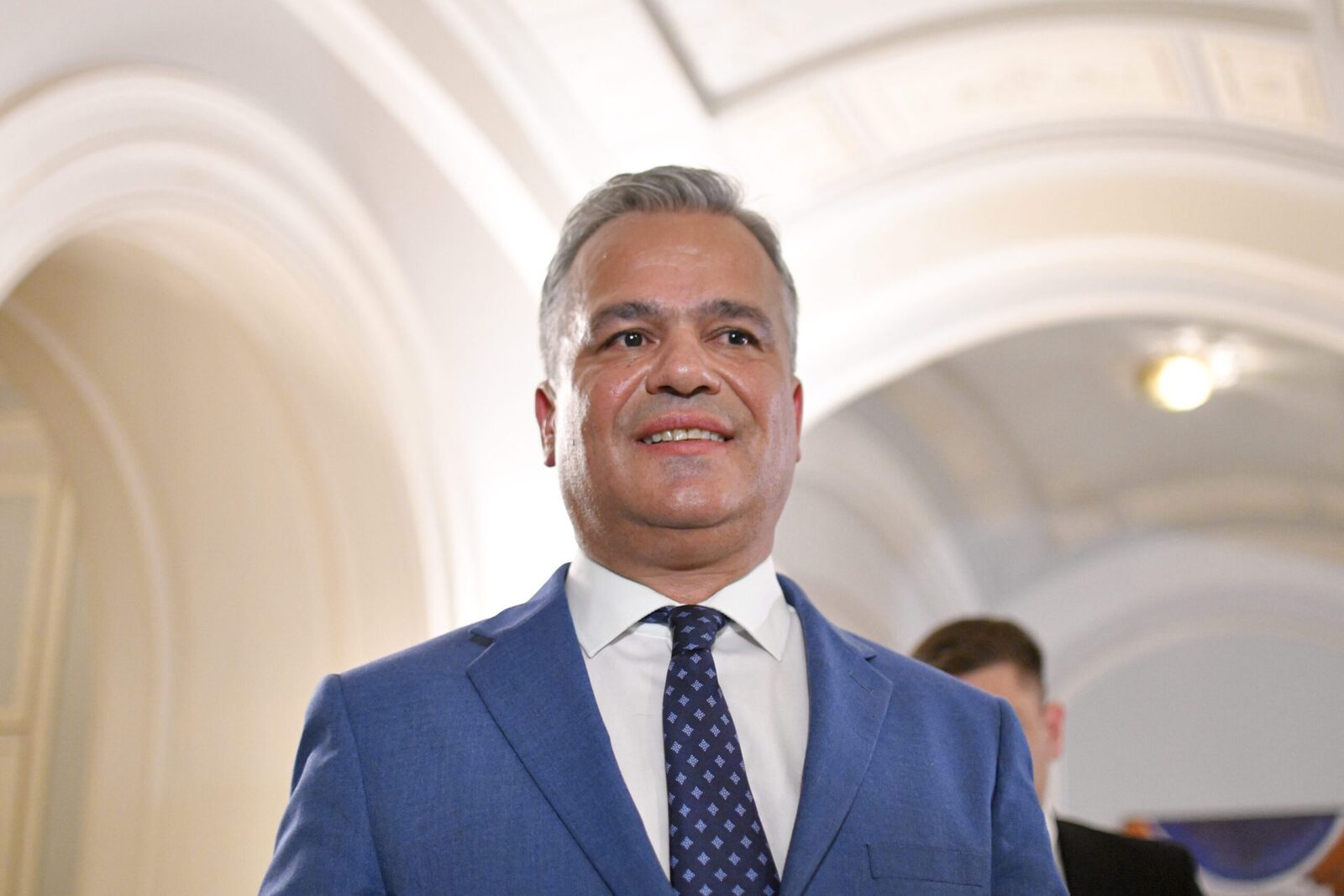 UDMR decide azi sprijinul pentru Guvernul Veștea