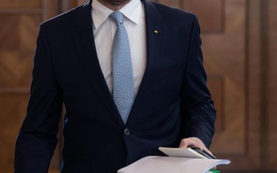 Bolojan, la oncologie: „Pacienți așteaptă luni decizii, șanse la viață”