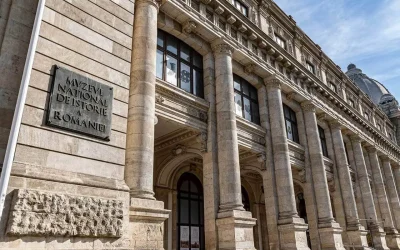Trei brățări de AUR preistorice, expuse vineri la București
