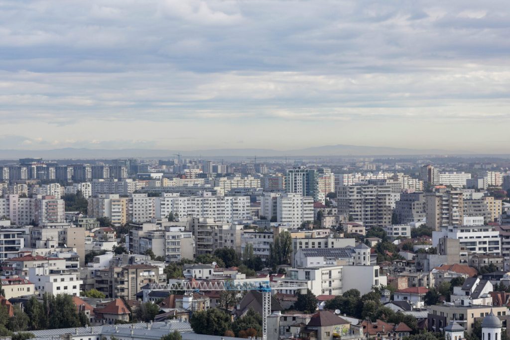 Bucureștenii, nemulțumiți: Doar jumătate mândri de oraș