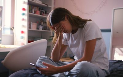 Orele pe social media ce agravează depresia adolescenților