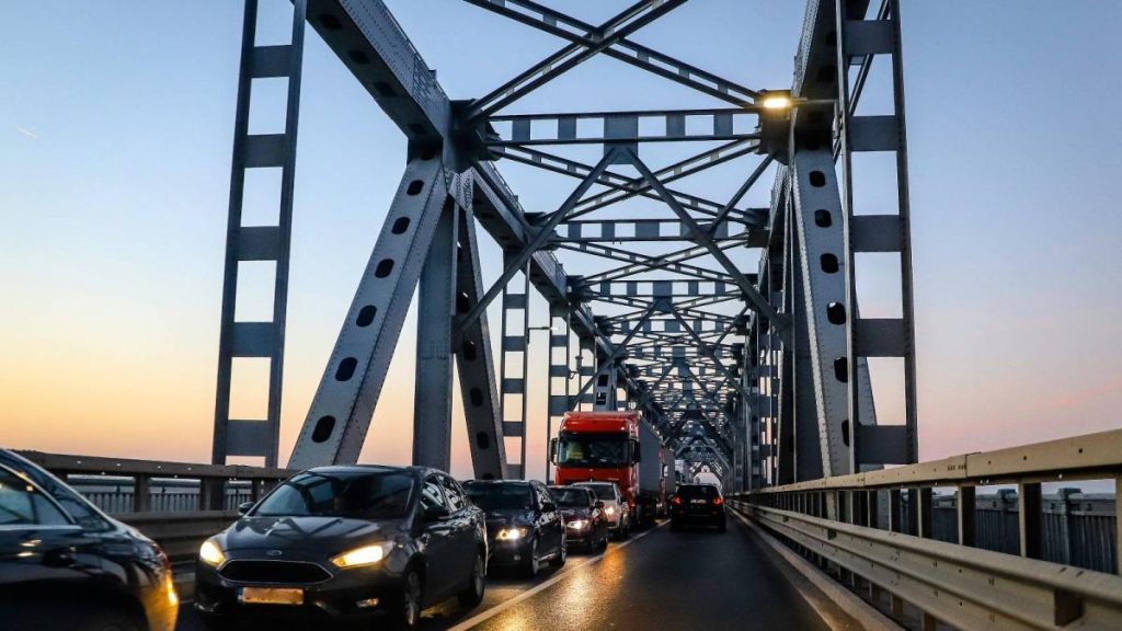 Giurgiu-Ruse: Taxe noi pe pod din 2026, plată online din iunie