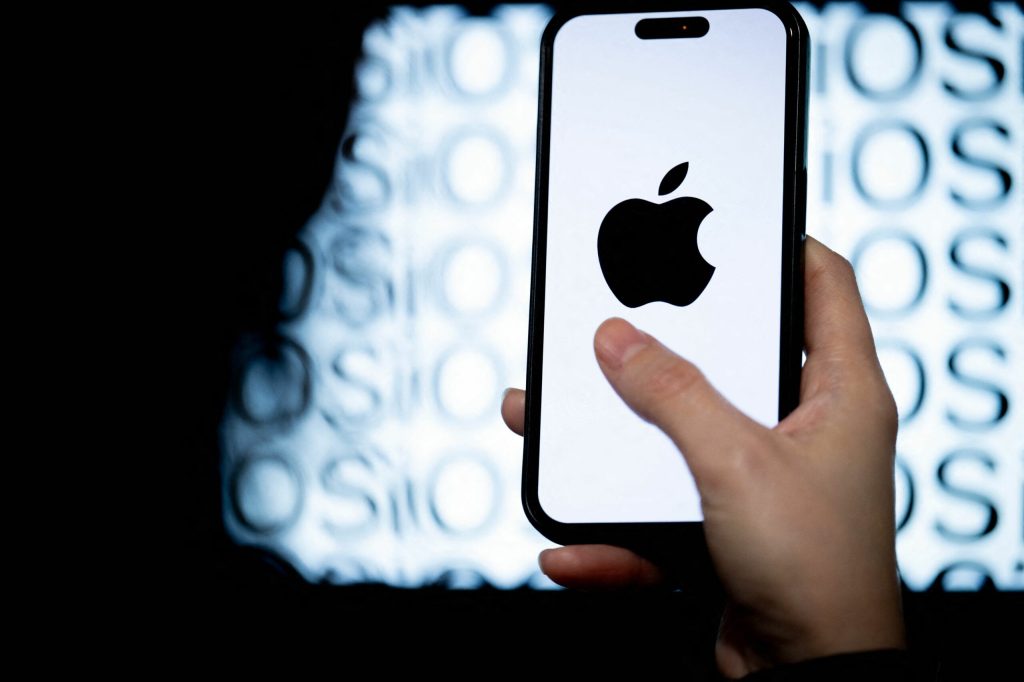 Apple scumpește produsele din cauza boom-ului AI