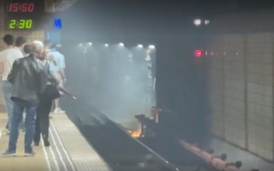 Incendiu la metrou: Două stații evacuate din cauza fumului. VIDEO