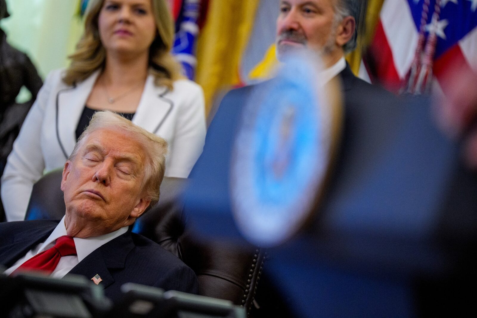 Trump, profit uriaș din crypto, investitorii pierd totul