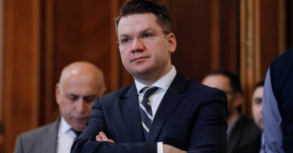 NEAMȚU, SANCȚIONAT DE CNA. Deputatul și suplimentele alimentare
