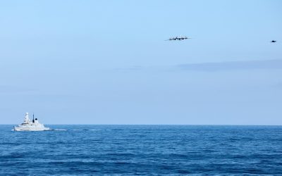 Premieră militară în Marea Norvegiei: Avion rus de spionaj, interceptat de avioane F-35 lângă un portavion NATO