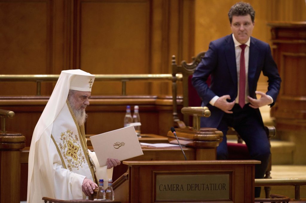 Senatorul președintelui: „Nu ne-a făcut extremiști”