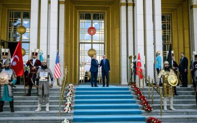 Summit NATO: Trump vrea Groenlanda, Turcia bate palma pentru F-35