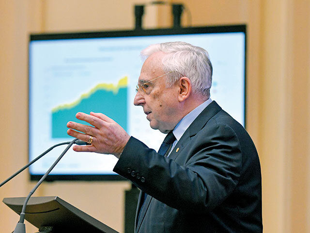ISĂRESCU: DOBÂNZI MAI MICI DIN 2027, ECONOMIE STAGNANTĂ