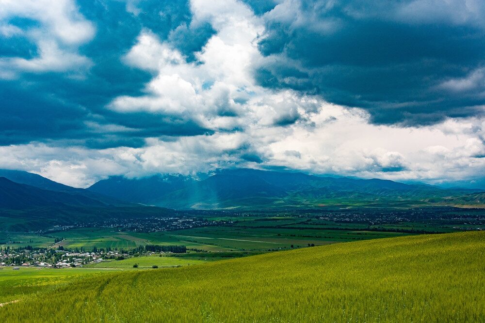 Val de căldură 39°C, apoi răcire bruscă în Kârgâzstan
