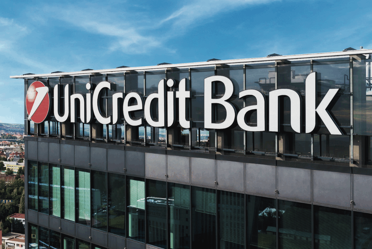 UniCredit susține investiția Provectus în Seatbelt Consulting