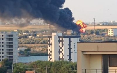 Incendiu puternic la Constanța, degajări mari de fum