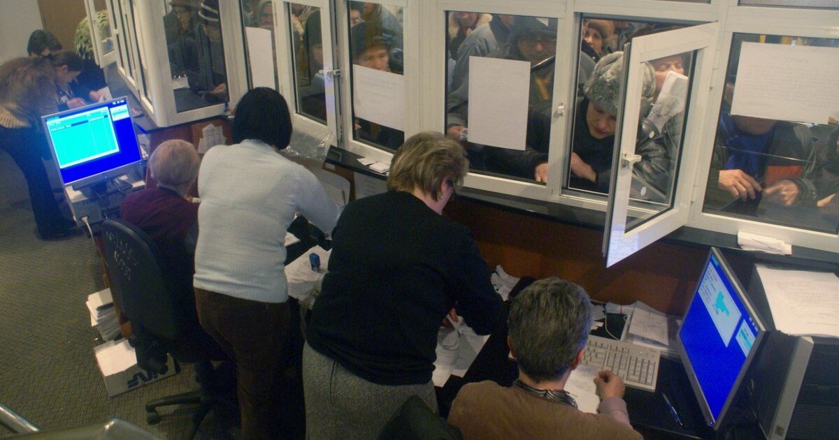 Reorganizare radicală: Dispare funcții, noi șefi, posturi modificate