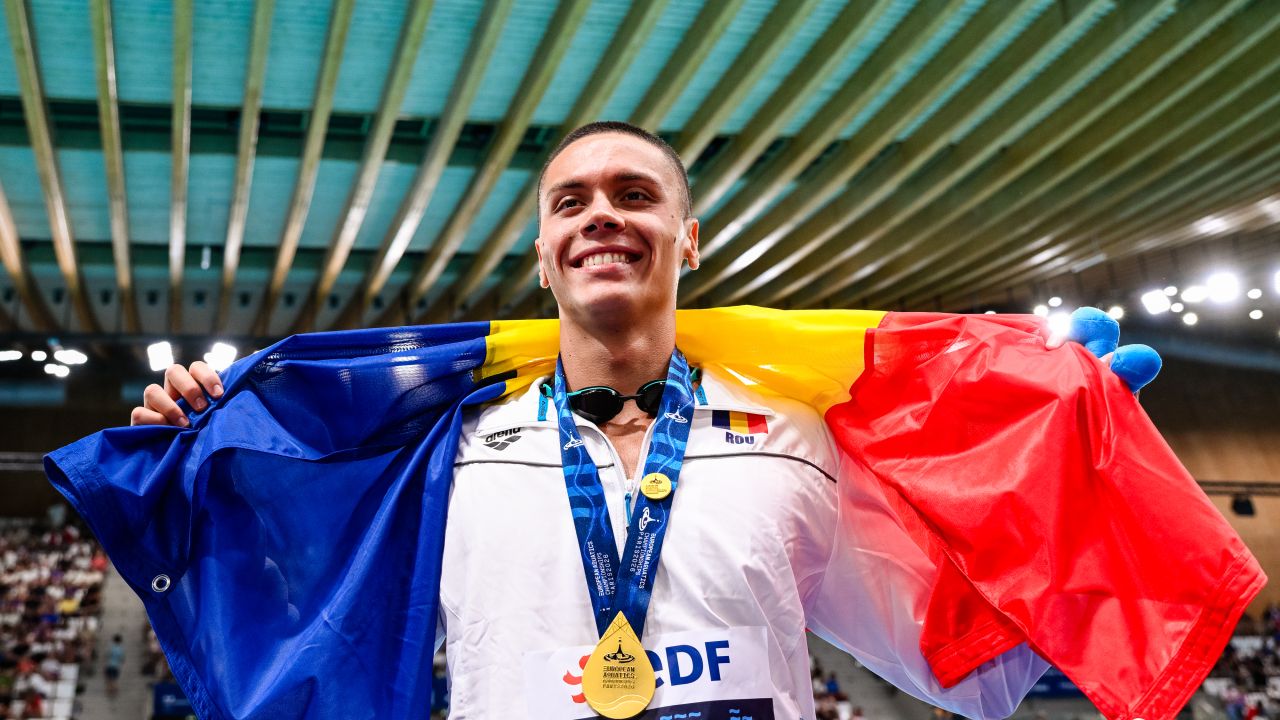 L’Equipe, uimit: Cum l-a numit publicația pe David Popovici