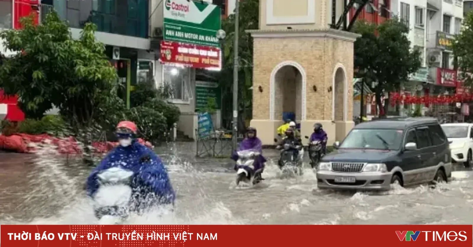 Vânturi în Vietnamul de Nord, soare în Centru