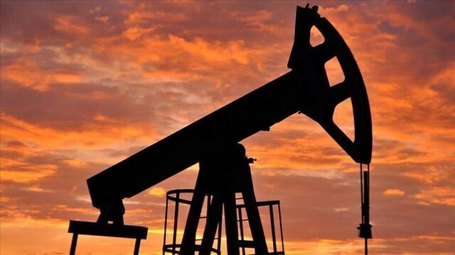 Petrolul se prăbușește: SUA presează Iranul, războiul se domolește