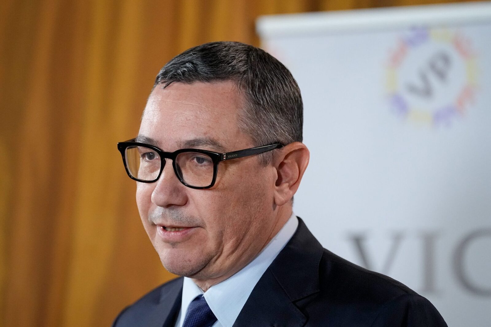 Ponta îl laudă pe Bolojan după votul pe Legea ANI