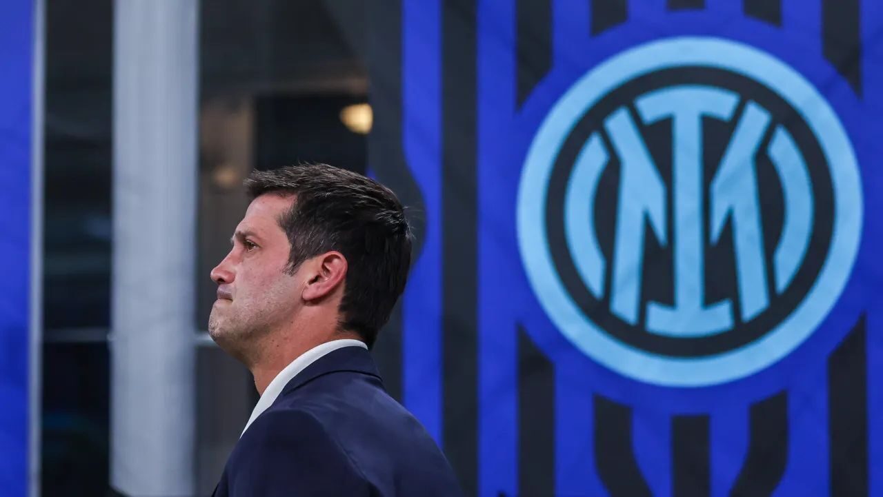 Chivu dă afară un jucător direct la rivala din Serie A