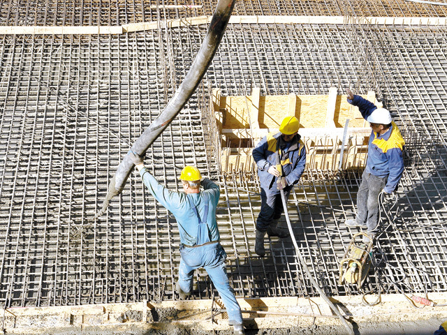Angajări în România: Sectorul de construcții prinde avânt