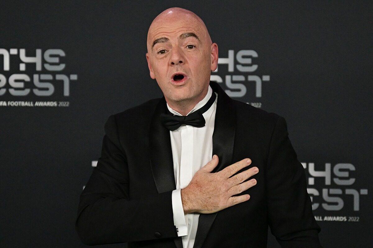 UEFA, Scandal: Bani către fosta angajată a lui Infantino