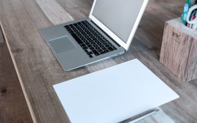Apple bagă AI-ul Alibaba pe Mac-urile din China