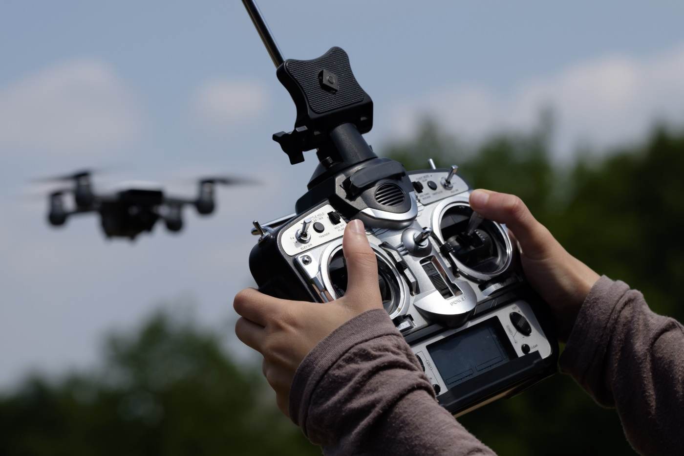 Drone în Moldova: Fragmente descoperite în Crocmaz