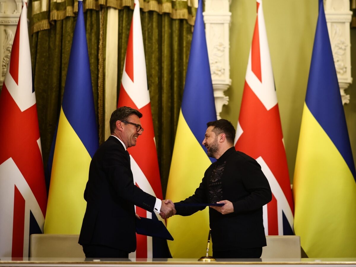 Londra se pregătește de un atac rusesc: Rezerve de apă și conserve