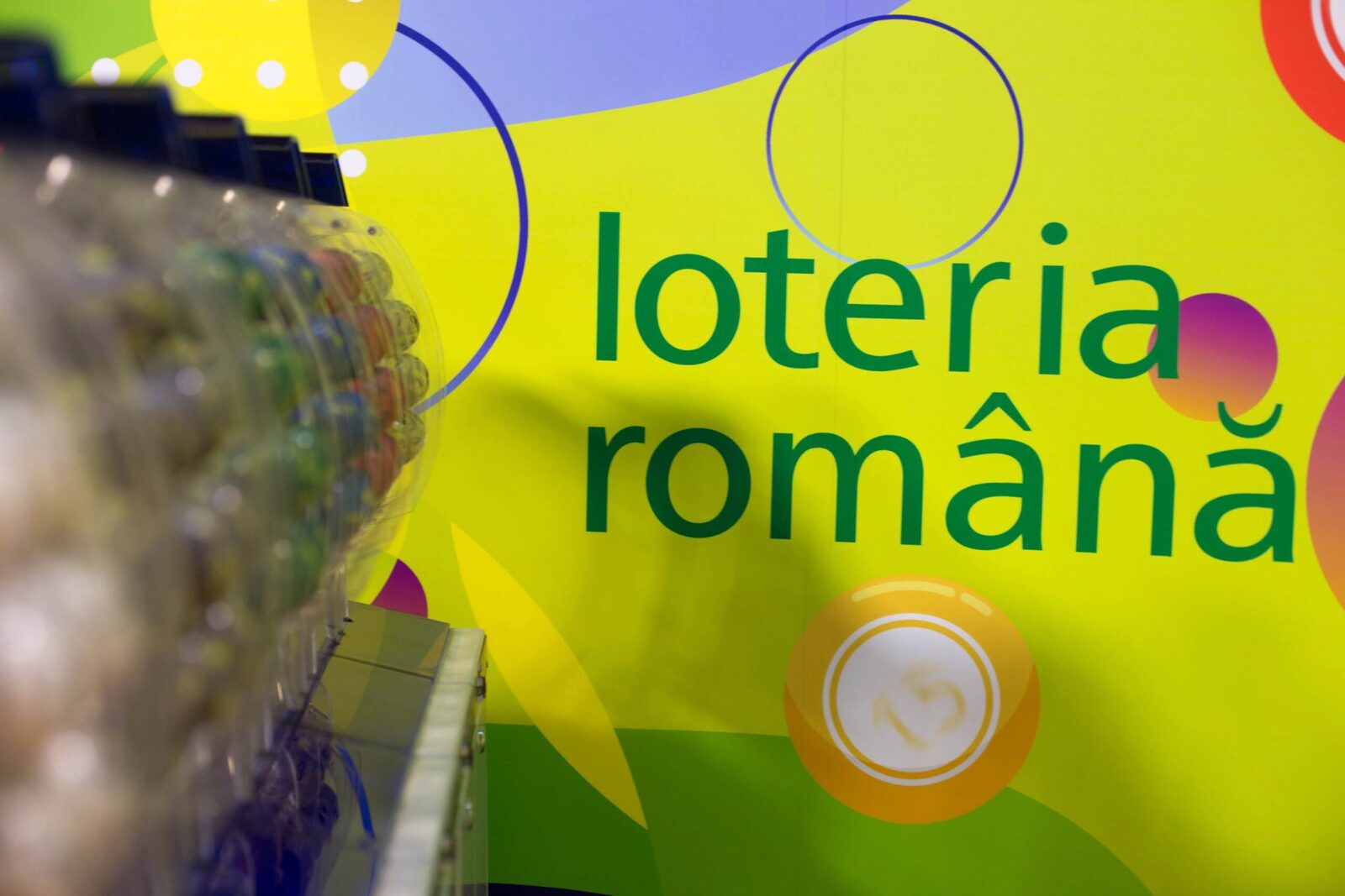 Premiul istoric la Loto: Combinație rară, șase numere, trei perechi consecutive