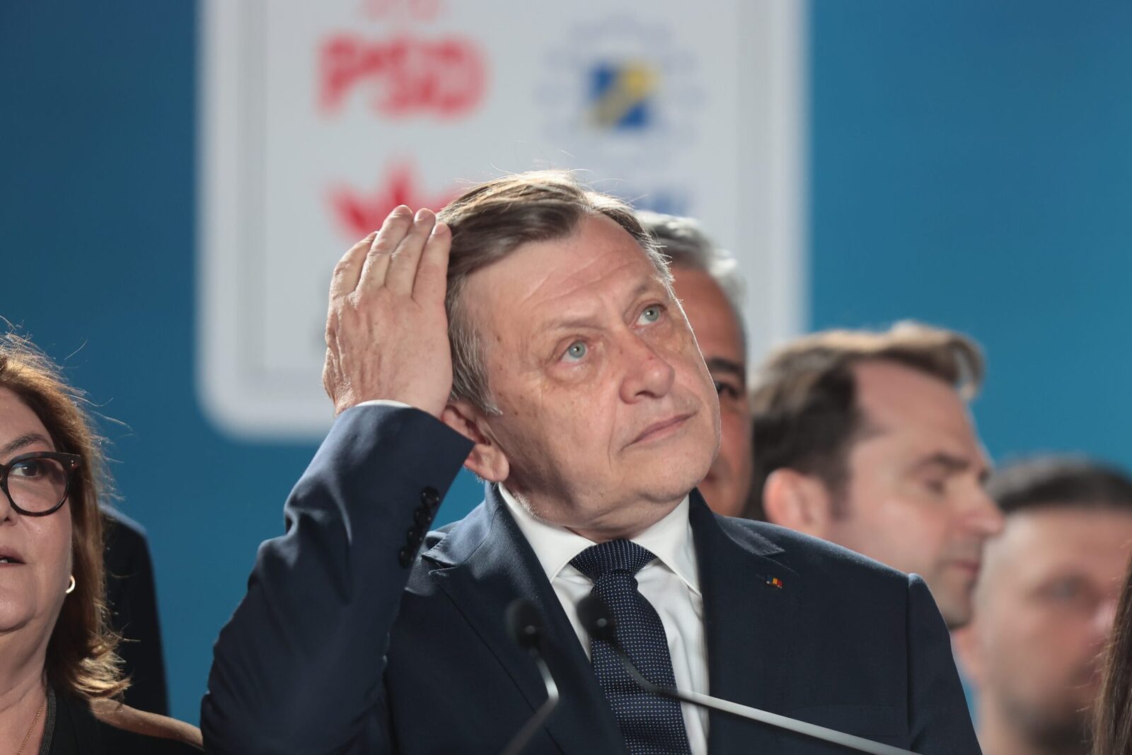 Cotroceni, sursa crizei. Scandalul se extinde