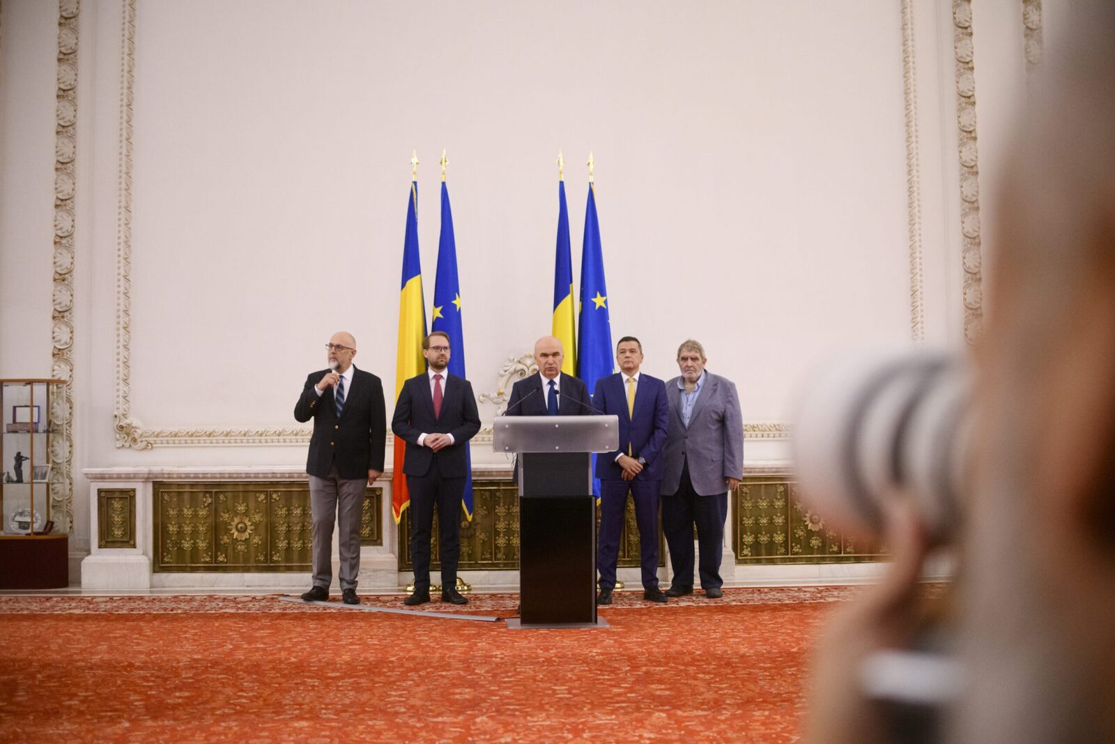 Nicușor Dan: Discuții cu toți liderii politici pe legea salarizării