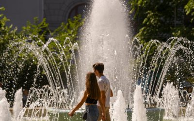 Vremea Extrema în România: Caniculă, Furtuni și Vânt Puternic