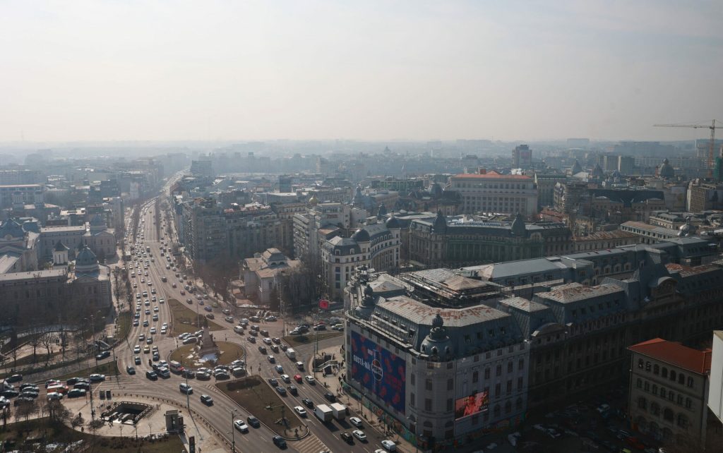Trafic blocat sâmbătă la Universitate, STB modifică rute
