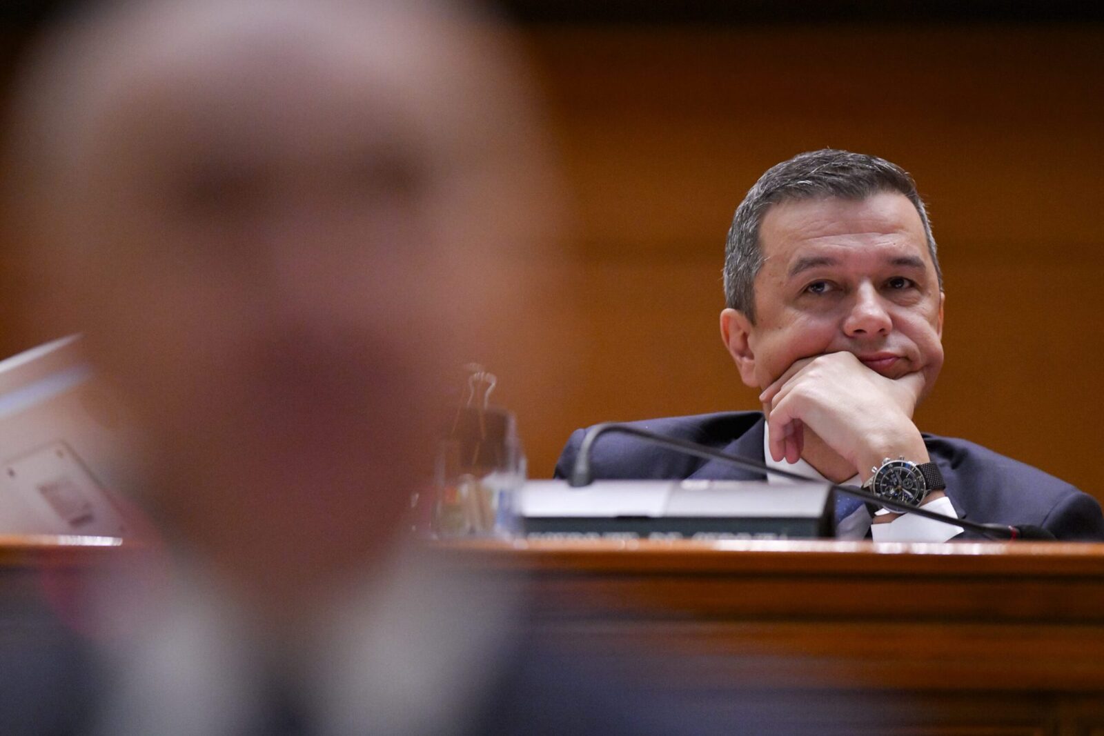 Grindeanu lovește: „Eșecul Bolojan”, sărăcie pe datorie