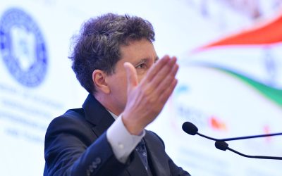 Politicienii, uitați de alegeri, puneți umărul la treabă