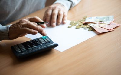 Studenți la zi și angajați: Vechimea la pensie, calculată diferit