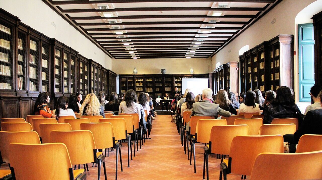 Concursul de angajare pentru profesorii suplinitori 2026-2027 nu se mai organizează în județul Argeș, anunță inspectoratul școlar – document / Ce se întâmplă cu posturile rămase vacante/rezervate după finalizarea etapelor de repartizare