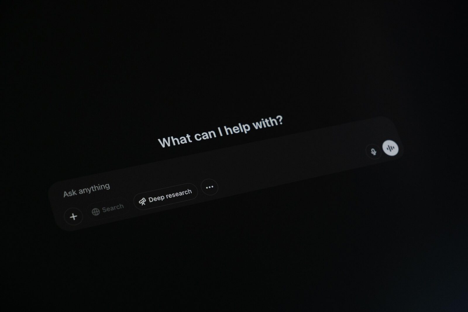 ChatGPT pe Windows: Asistentul care îți taie din ore de muncă