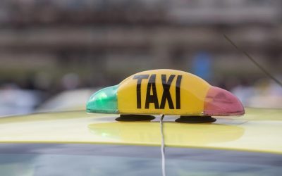 Top 5 escrocherii cu taxiul ce îți goli buzunarele în vacanță
