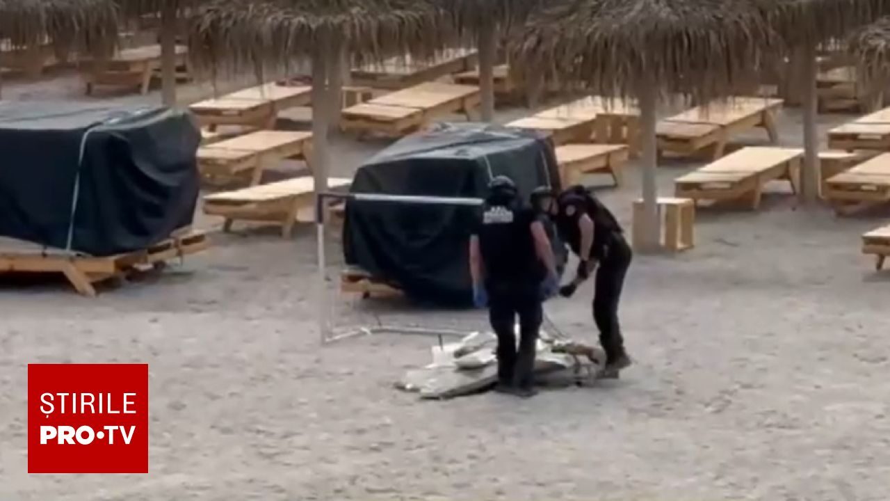 Două turiste au scos drona cu explozibil din mare înainte de apariția geniștilor. „Au luat-o de aripi și au cărat-o 5 metri”